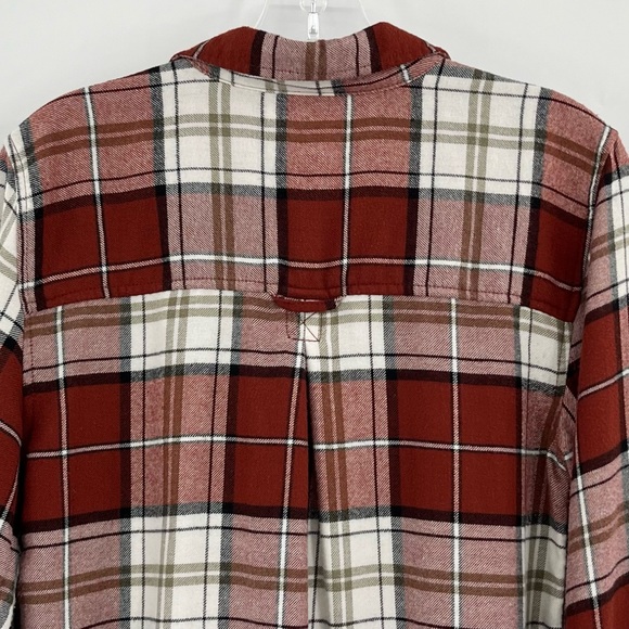 American Eagle Ahh-Mazingly Soft Boyfriend Fit Plaid Flannel Button Down Shirt - Picture 4 of 6